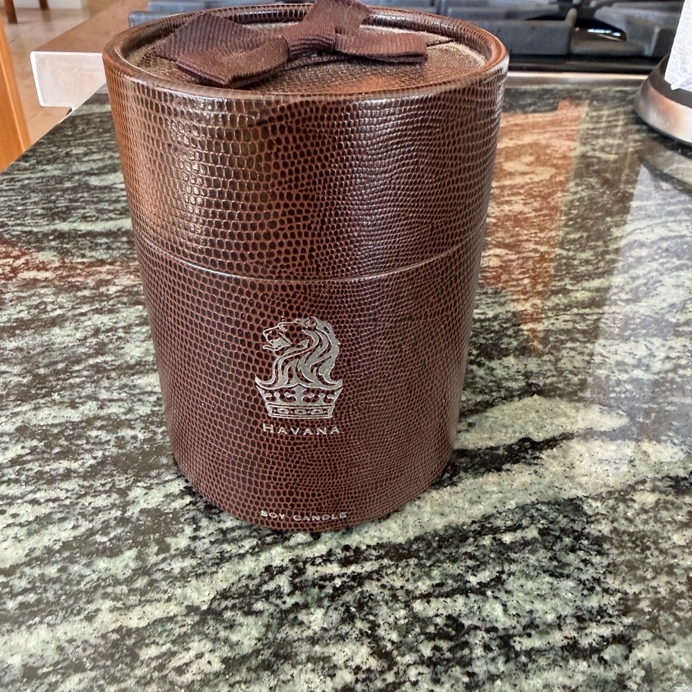Havana Brown Textured Candle and box